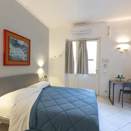 Гостевой дом Margot Монтероссо-аль-Маре