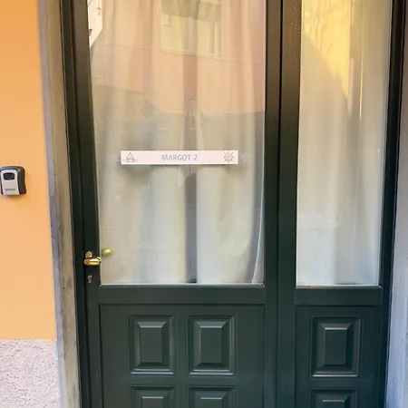 Margot Guest house